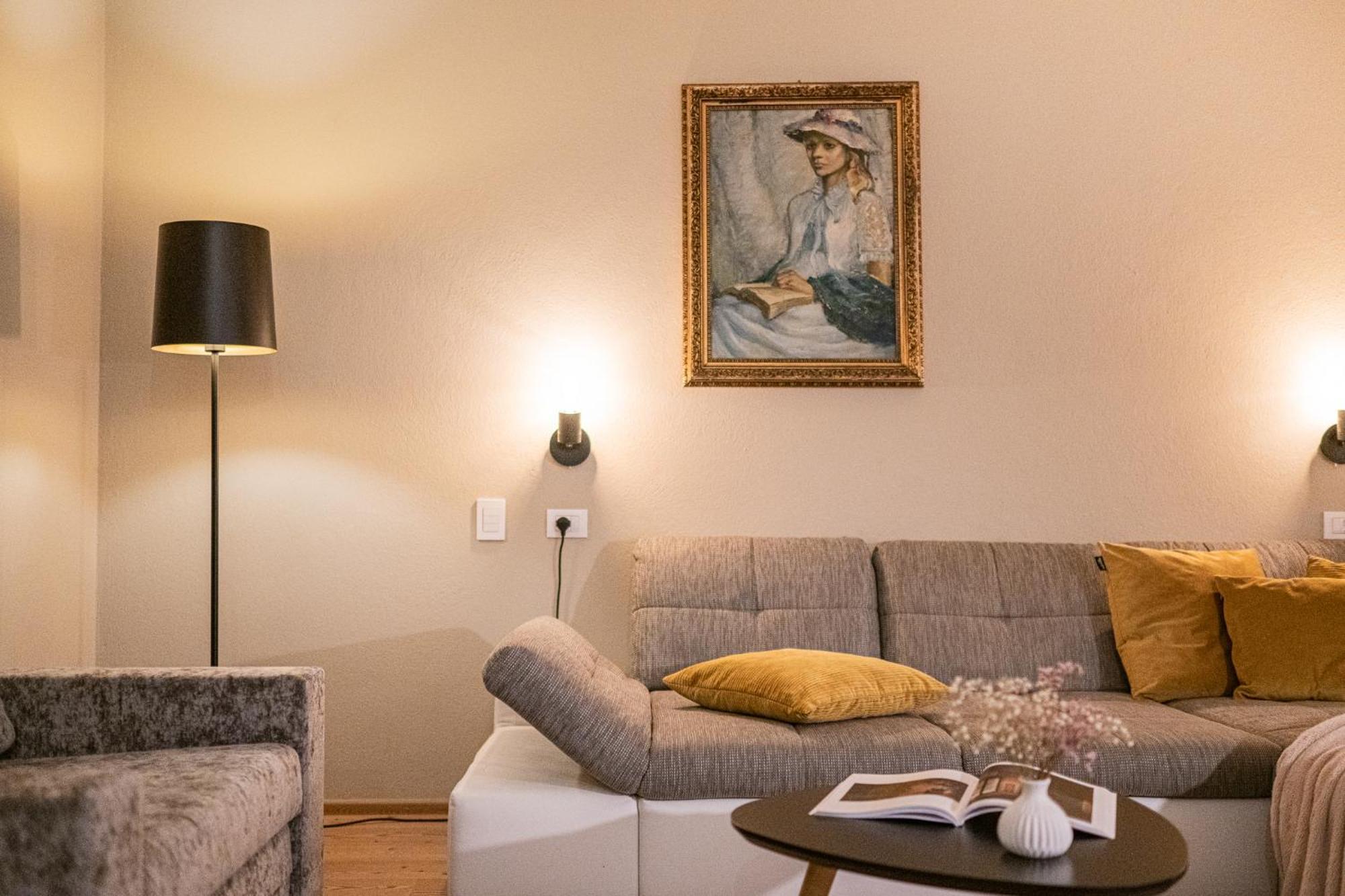 Myloisl Apartments لوتاغو المظهر الخارجي الصورة