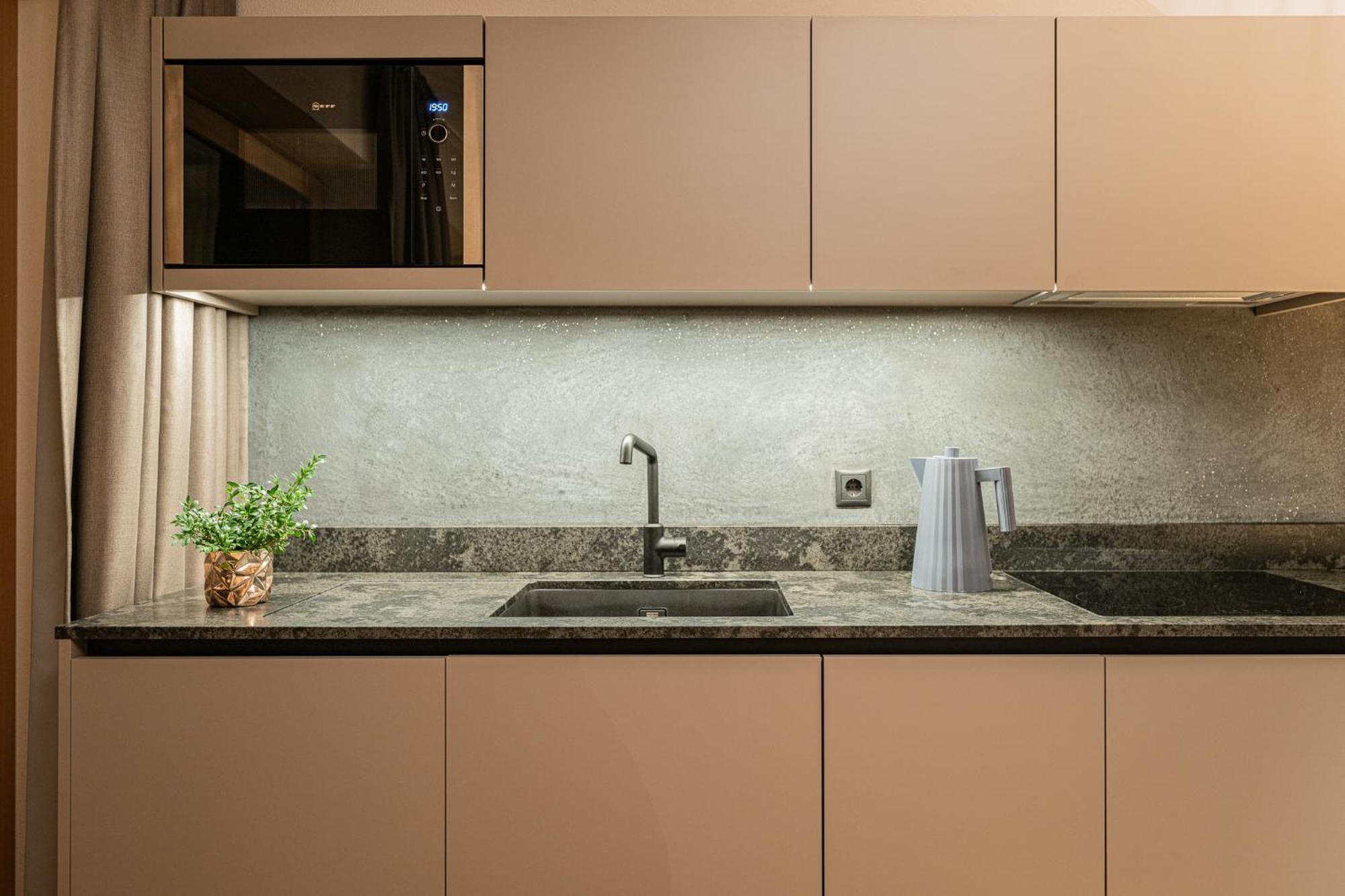 Myloisl Apartments لوتاغو المظهر الخارجي الصورة